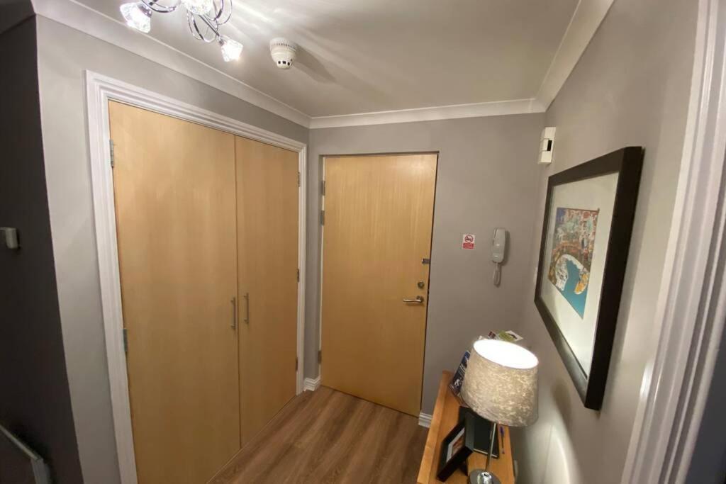 Peter Pan Apartment In The Heart Of Inverness Dalneigh ภายนอก รูปภาพ