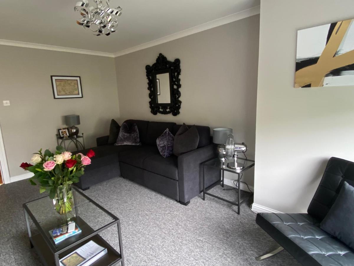 Peter Pan Apartment In The Heart Of Inverness Dalneigh ภายนอก รูปภาพ